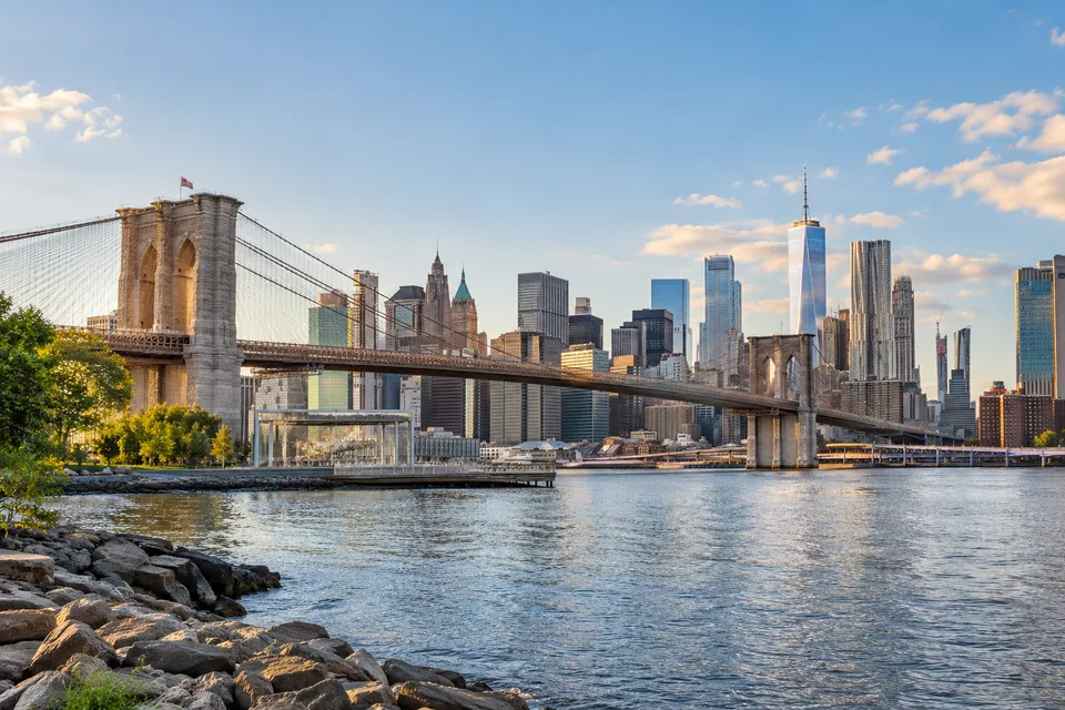 AI-generated illustration: New York skyline and architecture